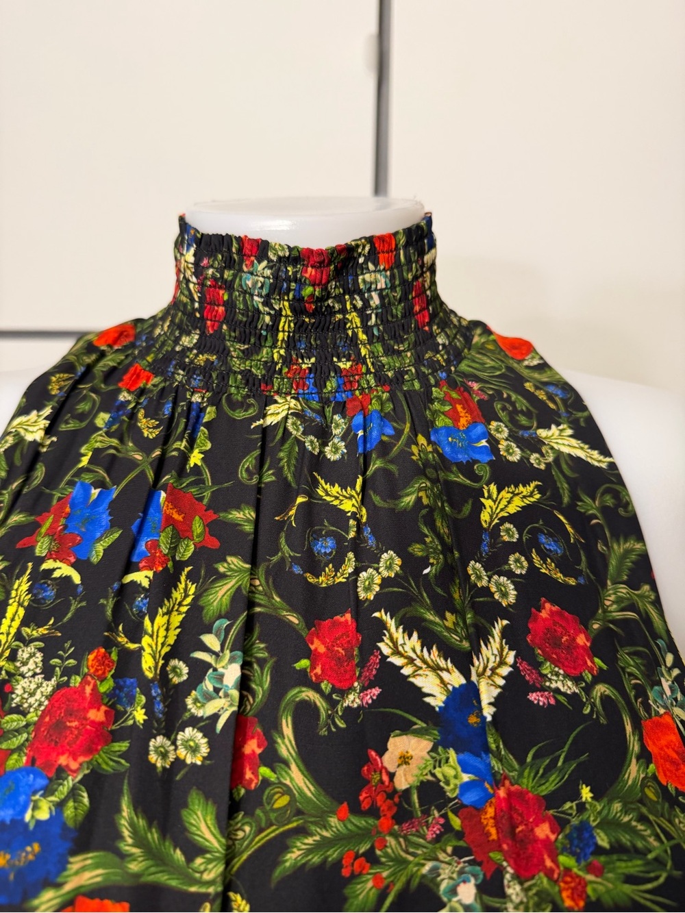 Alice + Olivia Black Floral High-Neck Midi Dress with Belt - Picture 5 of 7